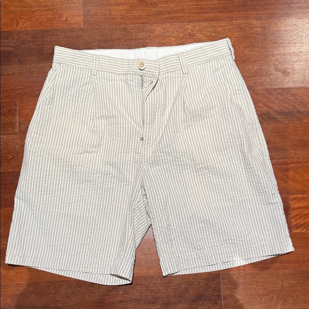 Nautica Men's Pinstriped Shorts in Cream and White